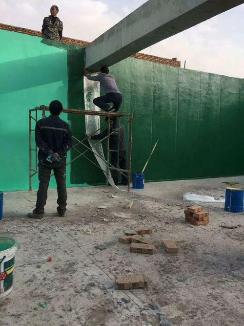 濠江针对老旧车间地面普遍存在的起砂、裂缝问题
